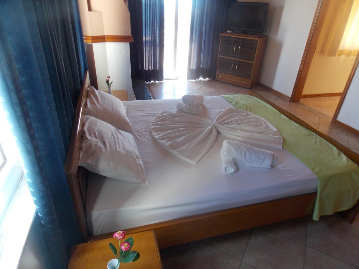 Hotel Dea Sarande Exterior photo