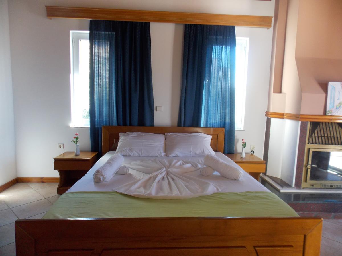 Hotel Dea Sarande Exterior photo