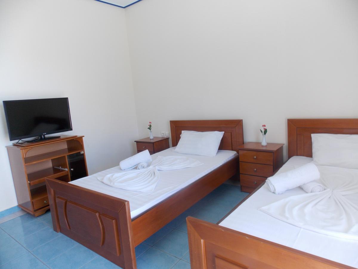 Hotel Dea Sarande Exterior photo