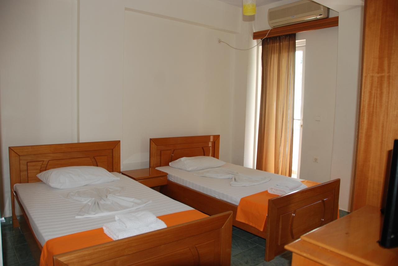 Hotel Dea Sarande Exterior photo